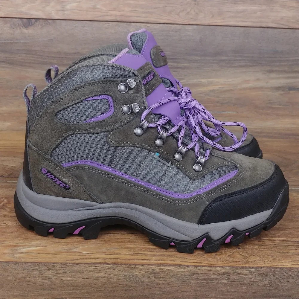 NWT Hi-Tec Skamania Waterproof Boots - Picture 2 of 10